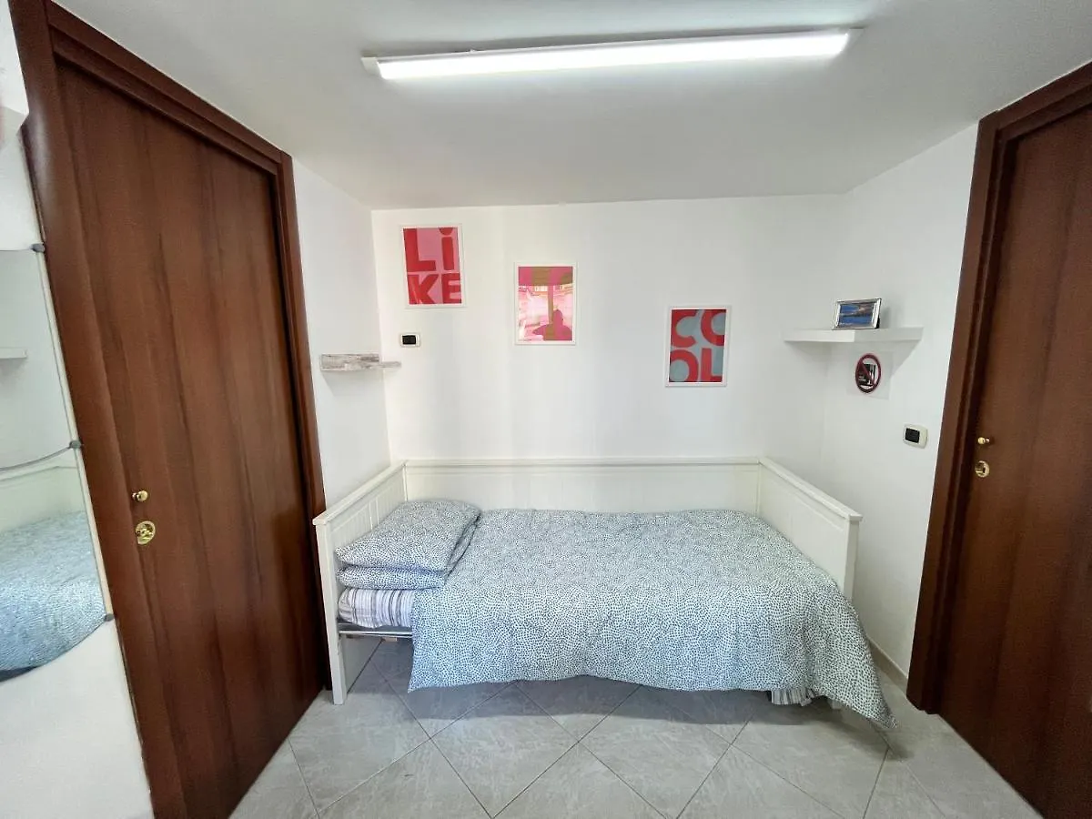 Bed and Breakfast Regy Nápoles 0*,