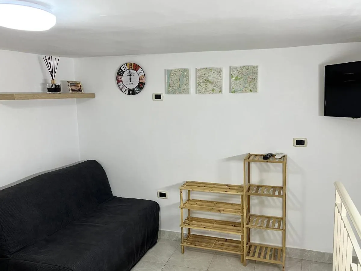 Regy Bed & Breakfast Naples 0*,  Italy