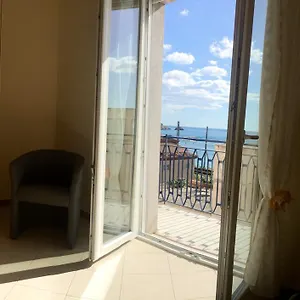 Holiday Rentals Taormina , Taormina Italy